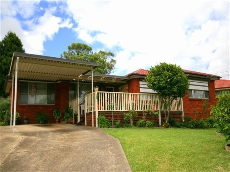 66 Caroline Crescent, Georges Hall NSW 2198