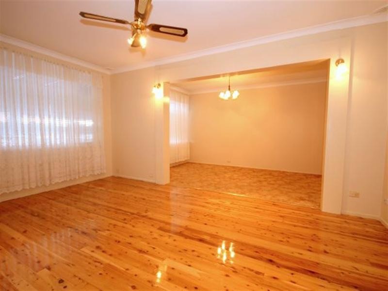 66 Caroline Crescent, Georges Hall NSW 2198