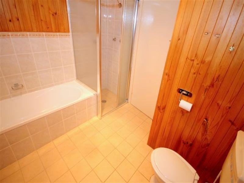 66 Caroline Crescent, Georges Hall NSW 2198