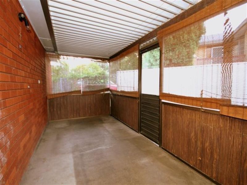 66 Caroline Crescent, Georges Hall NSW 2198