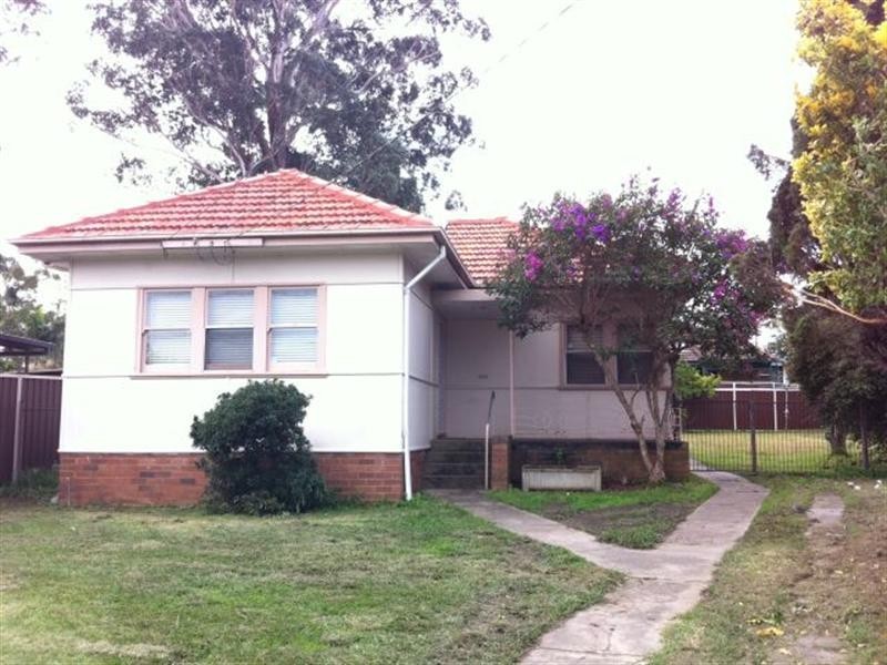 27 Simmons Street, Revesby NSW 2212