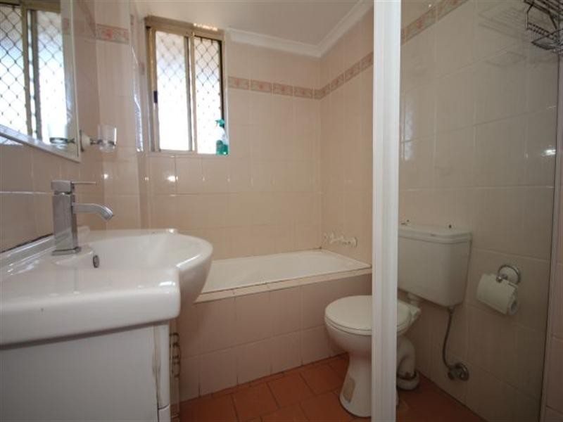 32/1-9 Rickard Road, Bankstown NSW 2200