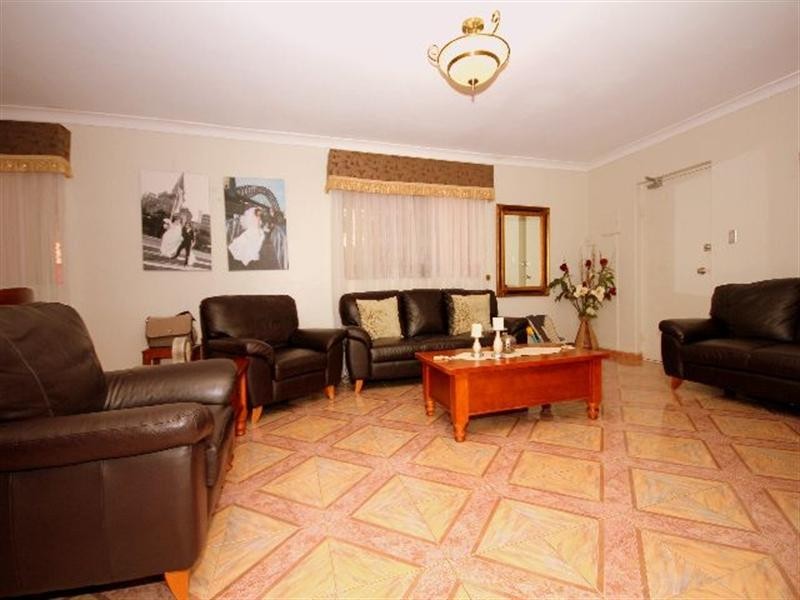 7/18 Weigand Avenue, Bankstown NSW 2200