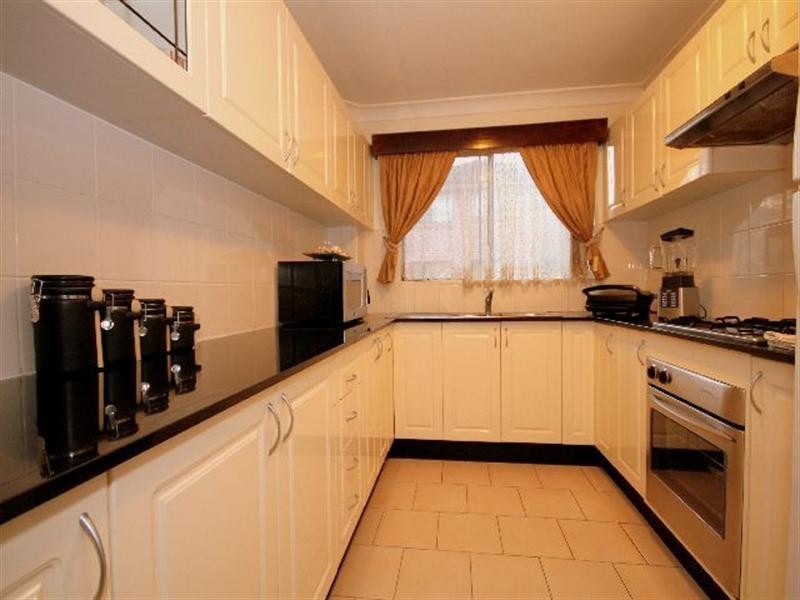 22/21 Weigand Avenue, Bankstown NSW 2200