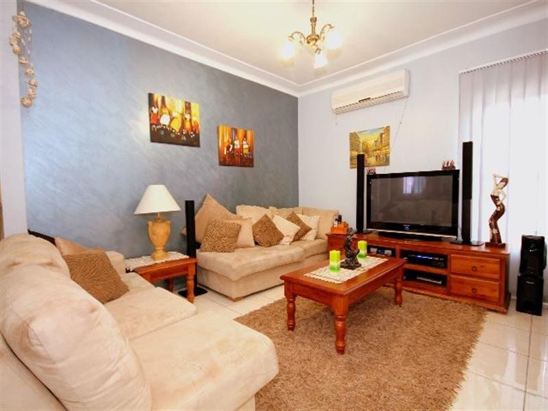 164 Hillcrest Avenue, Mount Lewis NSW 2190