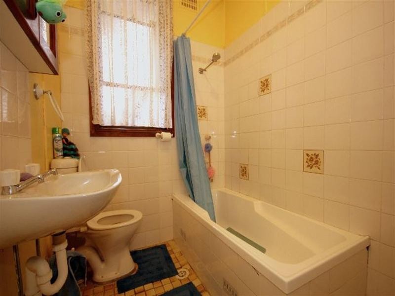 24 Alcoomie Street, Villawood NSW 2163