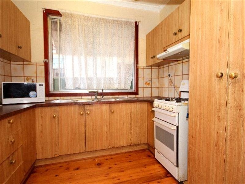 36 Cambridge Avenue, Bankstown NSW 2200