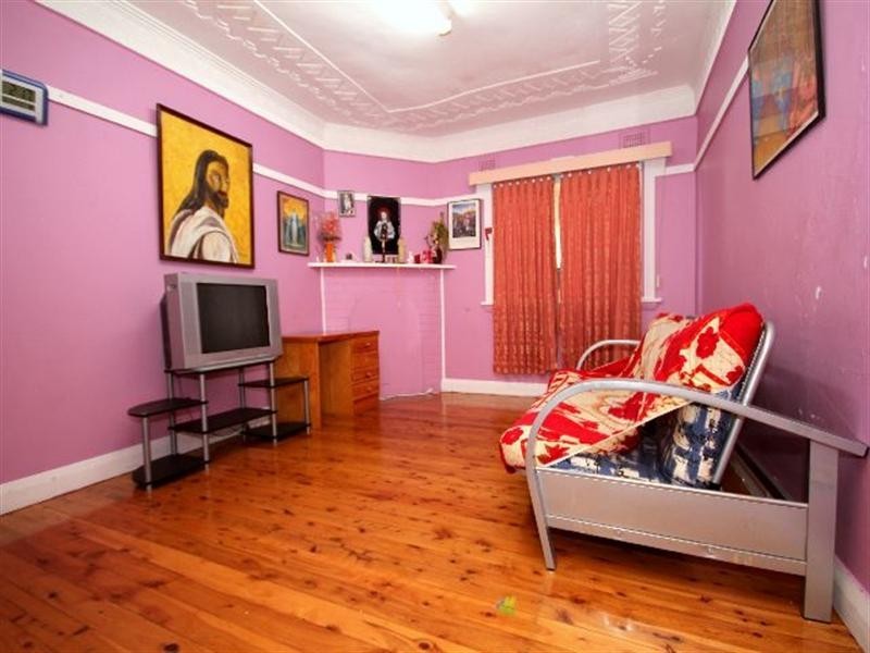 36 Cambridge Avenue, Bankstown NSW 2200