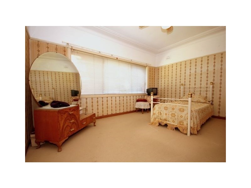 23 Beale Street, Georges Hall NSW 2198