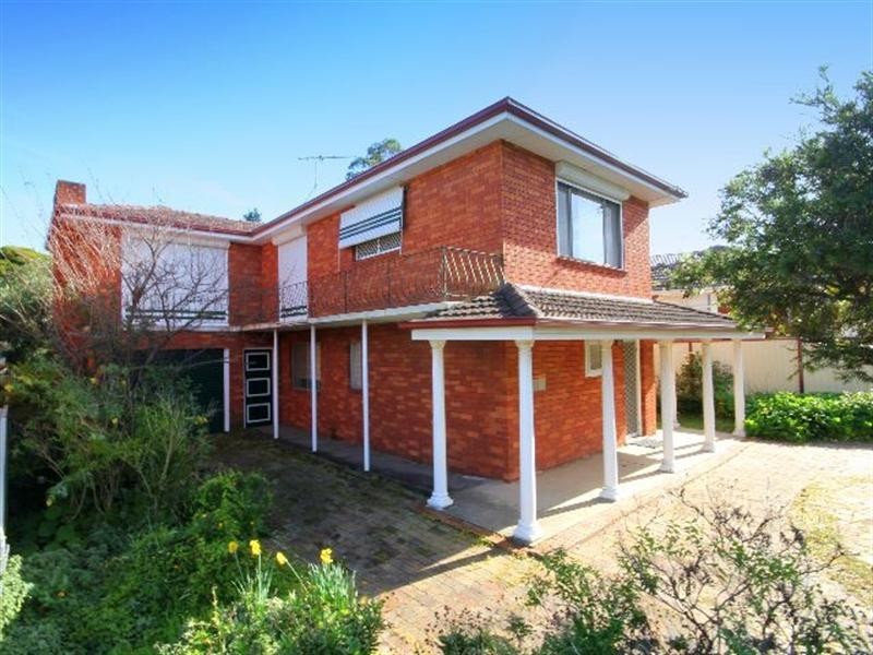 10 Pobje Avenue, Birrong NSW 2143
