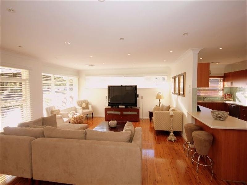 65 Hazel Street, Georges Hall NSW 2198