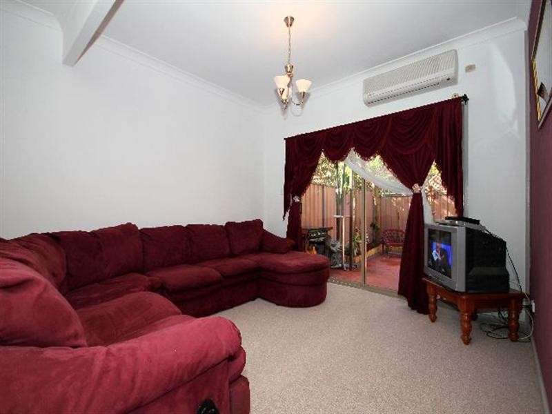 16/135-143 Rex Road, Georges Hall NSW 2198