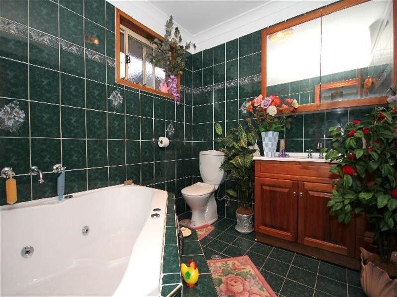 36 Paine Avenue, Moorebank NSW 2170