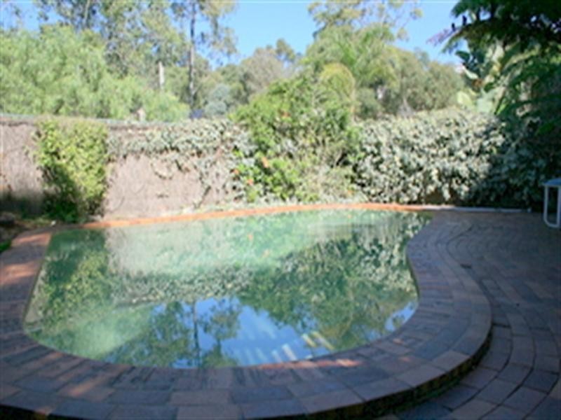 2 Clough Avenue, Illawong NSW 2234