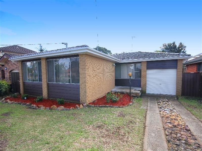 96 Flinders Road, Georges Hall NSW 2198