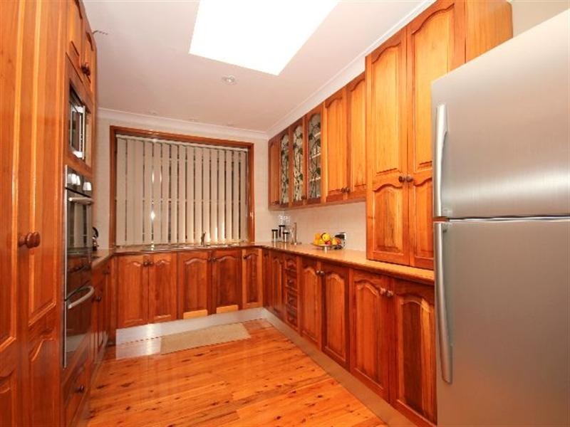 96 Flinders Road, Georges Hall NSW 2198