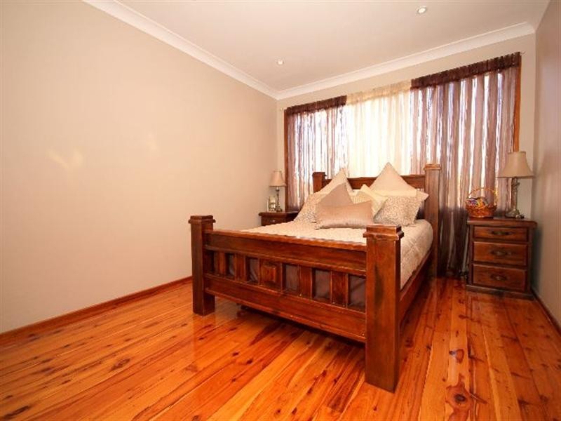 96 Flinders Road, Georges Hall NSW 2198