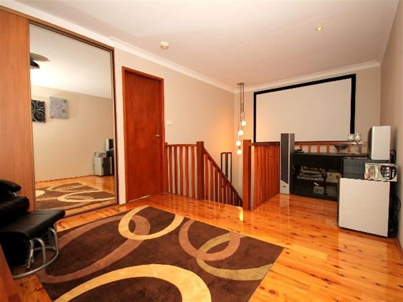 96 Flinders Road, Georges Hall NSW 2198