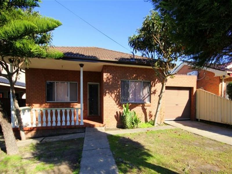 50 Tennyson Road, Greenacre NSW 2190