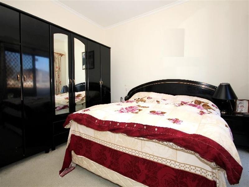 8/52 Powell Street, Yagoona NSW 2199