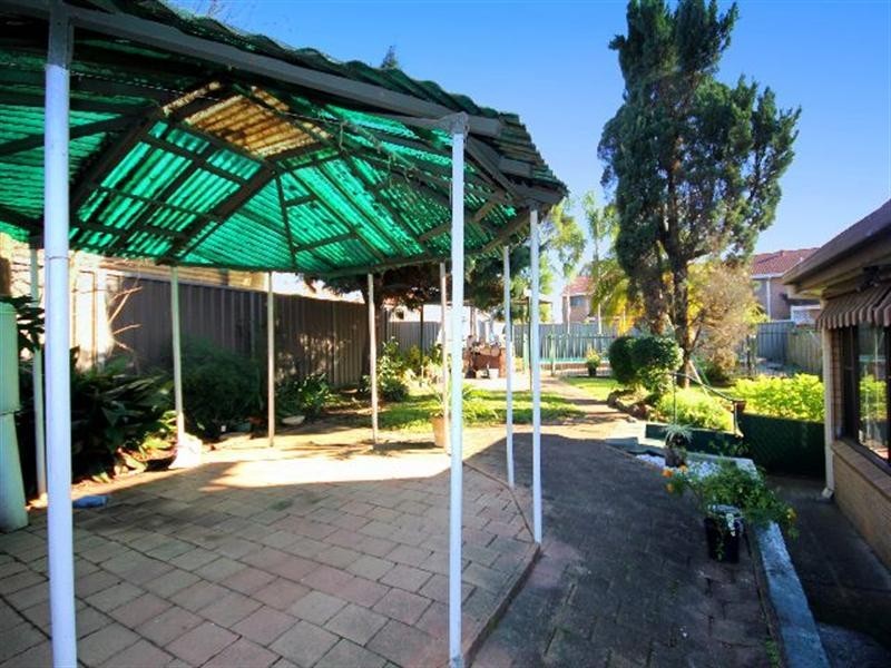 8/52 Powell Street, Yagoona NSW 2199