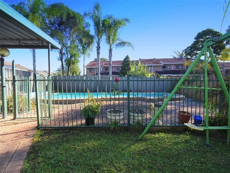 8/52 Powell Street, Yagoona NSW 2199