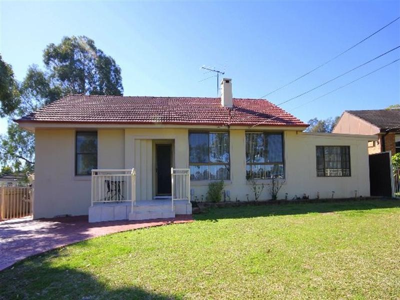 14 Lowana Street, Villawood NSW 2163