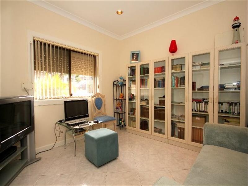 83 Highview Avenue, Greenacre NSW 2190