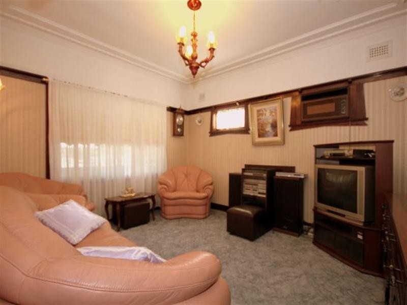 120 Northam Avenue, Bankstown NSW 2200