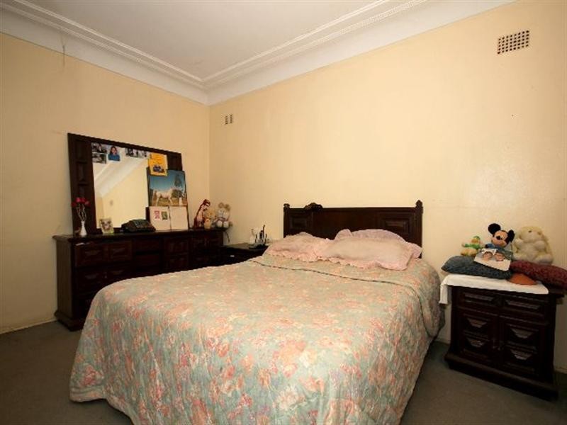 138 Wangee Road, Greenacre NSW 2190