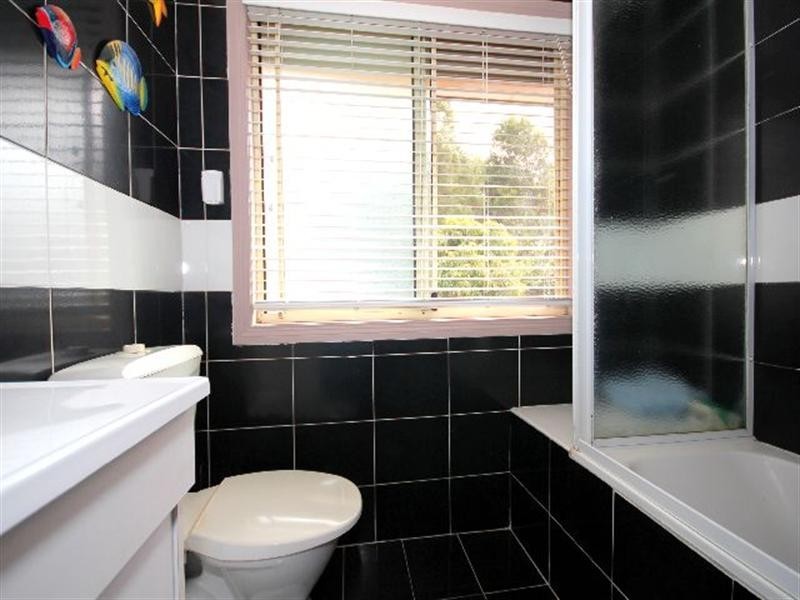 4/216 Old Kent Road, Greenacre NSW 2190