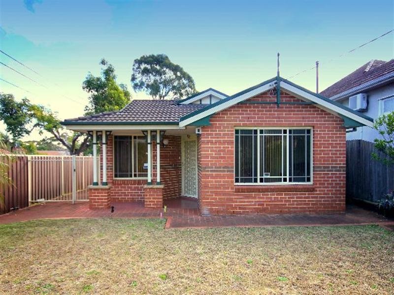 132 The River Road, Revesby NSW 2212