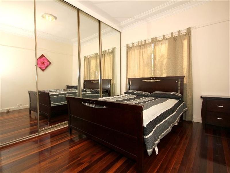 4 Pelman Avenue, Greenacre NSW 2190