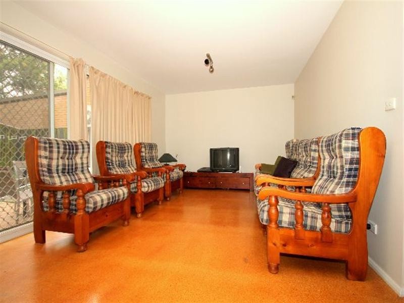 2/1 Kardella Court, Condell Park NSW 2200