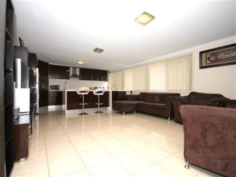 7 Leighdon Street, Bass Hill NSW 2197