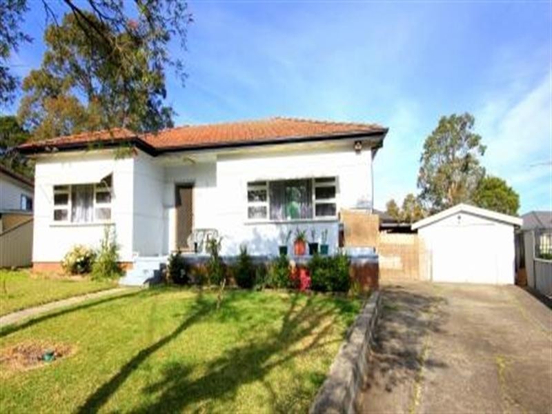 12 Dooley Avenue, Bass Hill NSW 2197