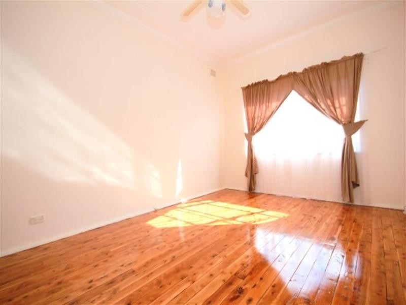 23 Winspear Avenue, Bankstown NSW 2200