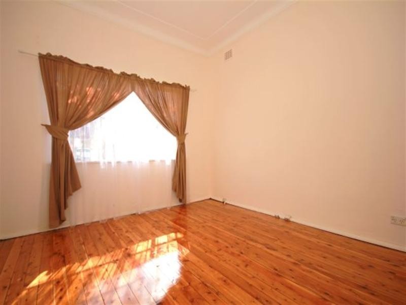 23 Winspear Avenue, Bankstown NSW 2200