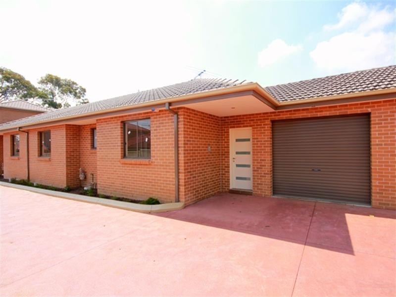 3/117 Brunker Road, Yagoona NSW 2199