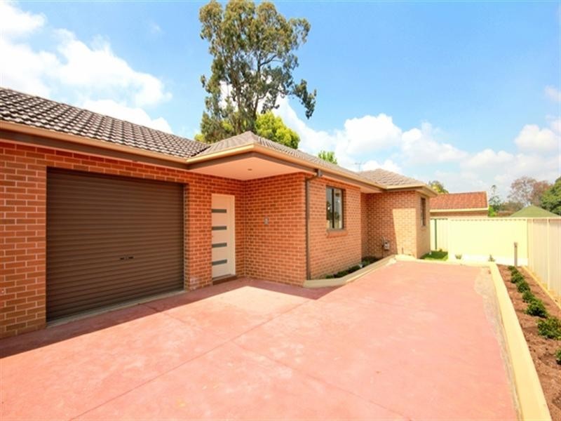 4/117 Brunker Road, Yagoona NSW 2199