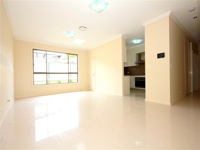 4/117 Brunker Road, Yagoona NSW 2199