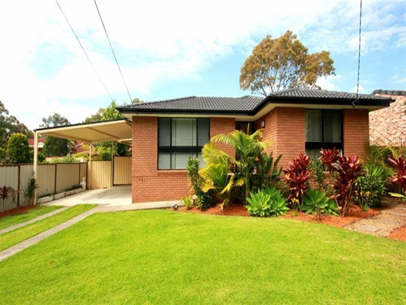 5 Georges Crescent, Georges Hall NSW 2198