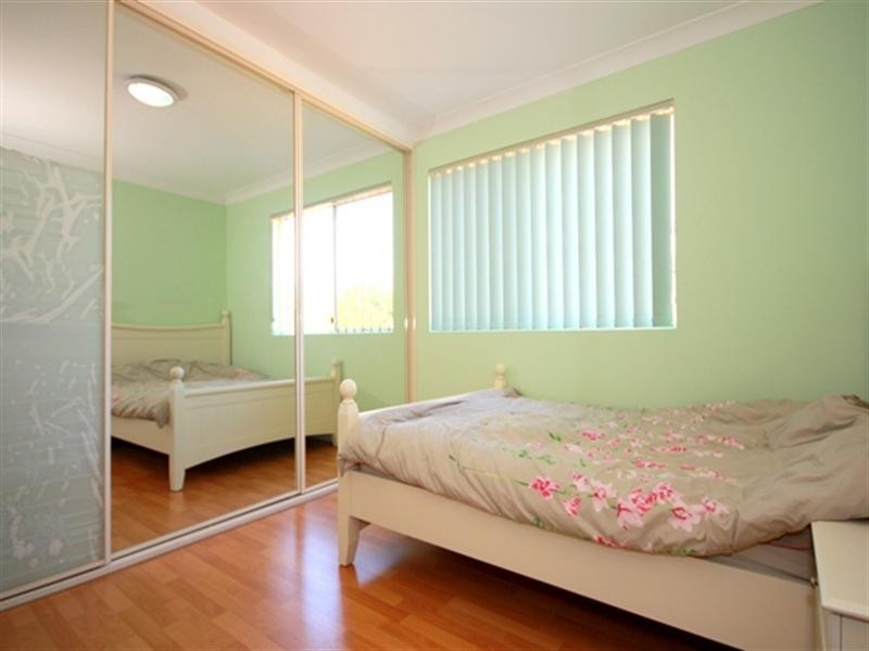 4/4-6 Dellwood Street, Bankstown NSW 2200