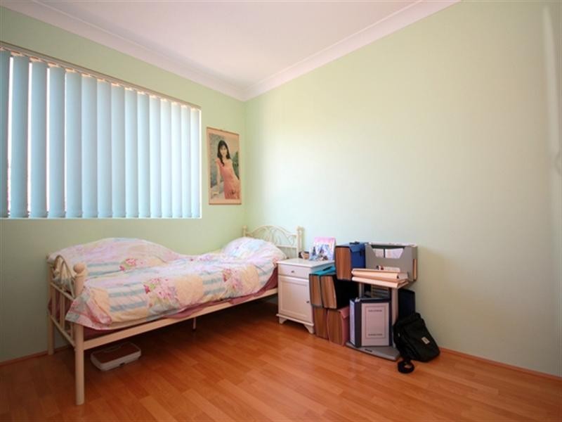 4/4-6 Dellwood Street, Bankstown NSW 2200