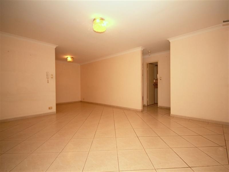 7/142 Meredith Street, Bankstown NSW 2200