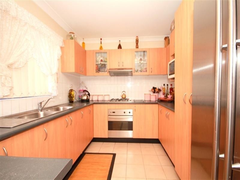 3/136 Greenacre Road, Greenacre NSW 2190