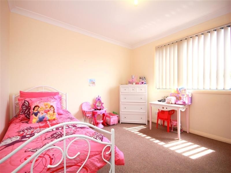 2/136 Greenacre Road, Greenacre NSW 2190