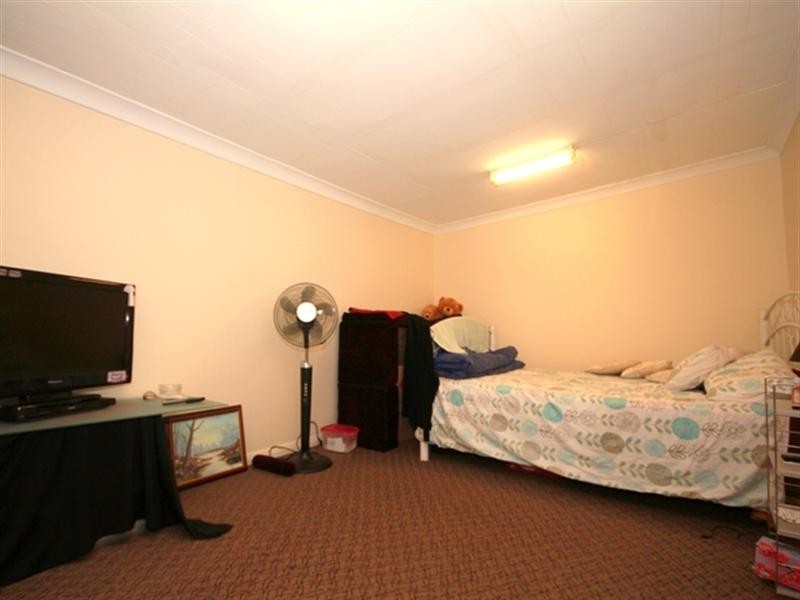 50 Rabaul Road, Georges Hall NSW 2198