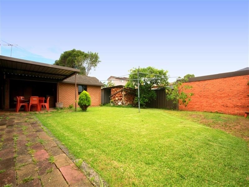 7 Parer Avenue, Condell Park NSW 2200