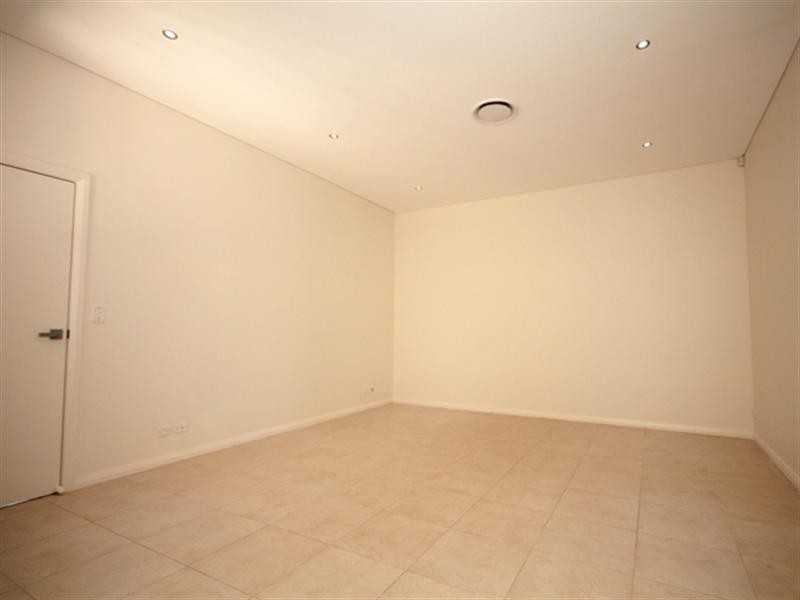 4/19-23 Chiswick Road, Greenacre NSW 2190